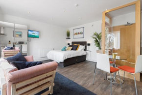 Exeter City Centre Apartments Stoop Apartment